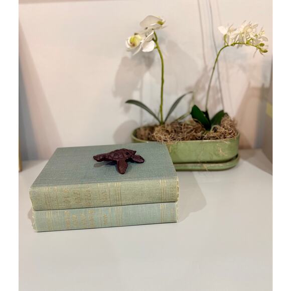 Vintage ombré effect green Decorative Book collection - Picture 1 of 5